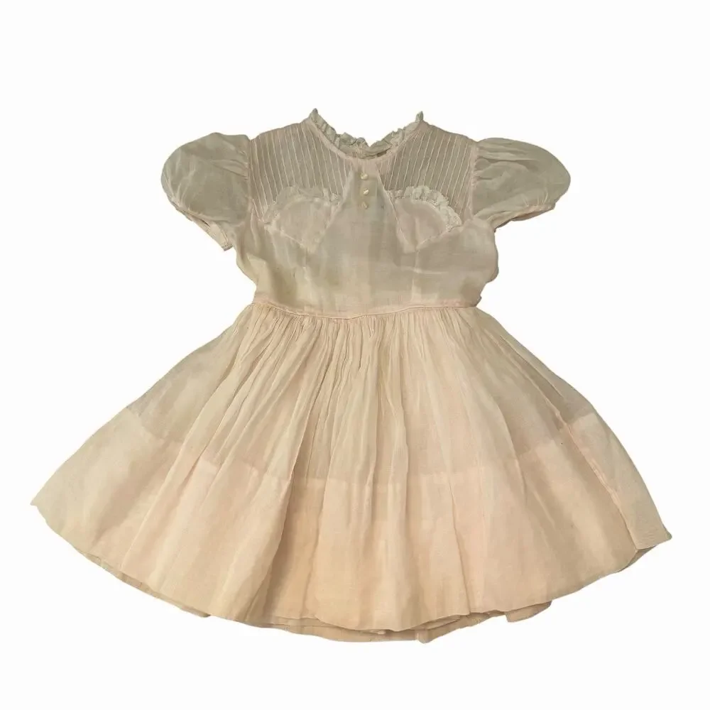N/A beautiful pale